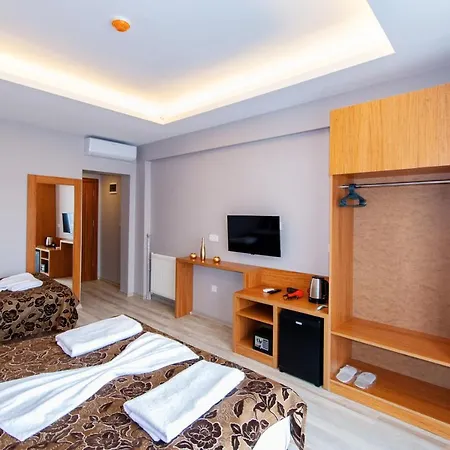 Naz Old Bazaar Hotel 3*