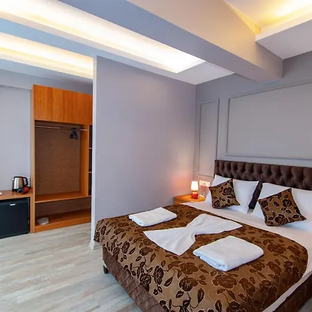 Naz Old Bazaar Hotel