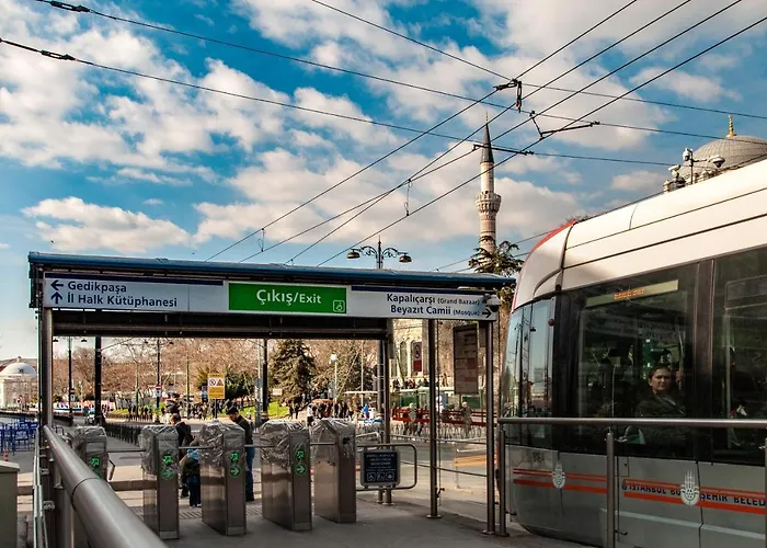 Naz Old Bazaar Hotel 3*