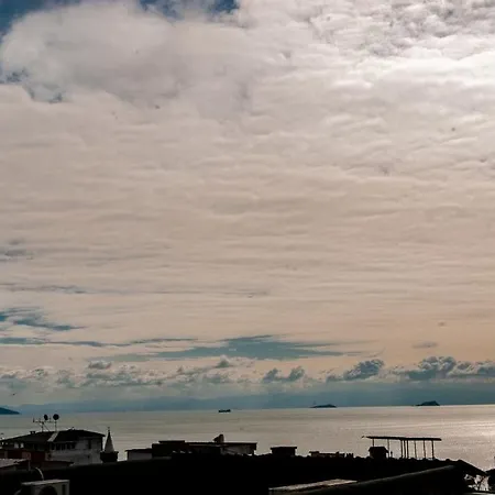 Naz Old Bazaar 酒店